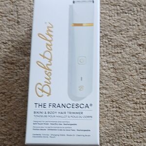 NIB Bushbalm The Francesca Bikini & Body Hair Trimmer